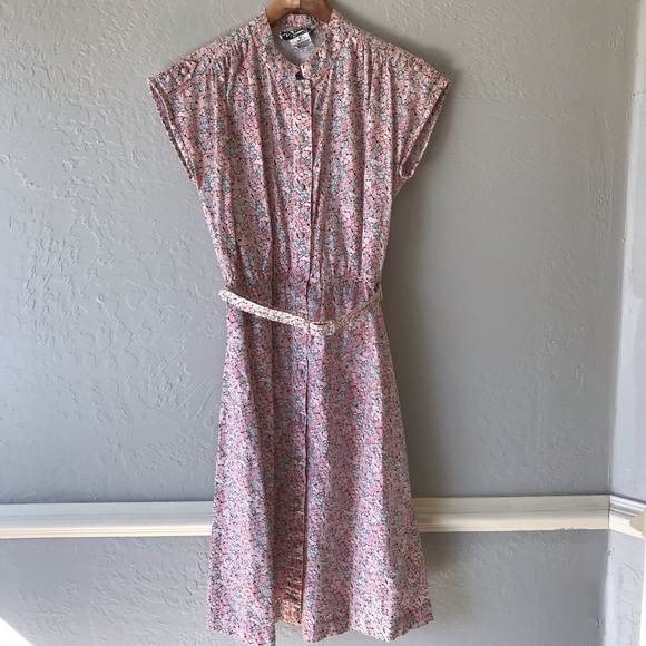 Vintage Dresses & Skirts - Vintage Floral Pink Belted Button Down Cotton Dress